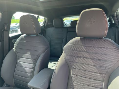 Used 2024 Alfa Romeo Tonale Ti image 17