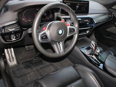 Certified 2023 BMW M5 image 4