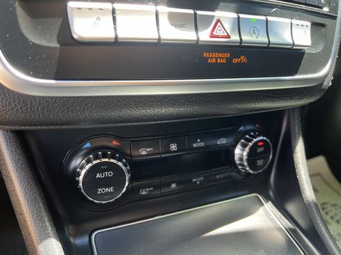 Used 2019 Mercedes-Benz CLA 250 image 29