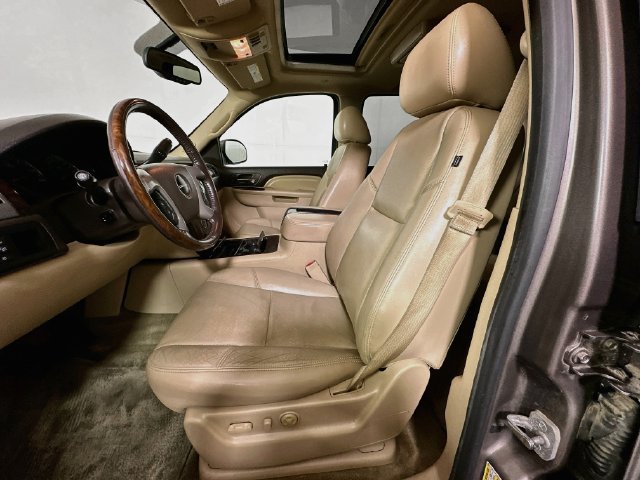 Used 2013 GMC Yukon XL Denali AWD/4WD image 26