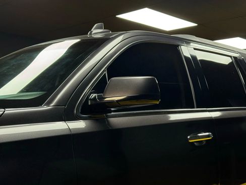 Used 2016 GMC Yukon SLE w/ HD Trailering Package image 9