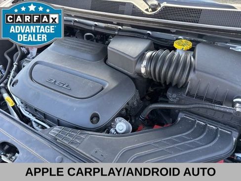 Used 2024 Chrysler Pacifica Touring-L FWD image 27