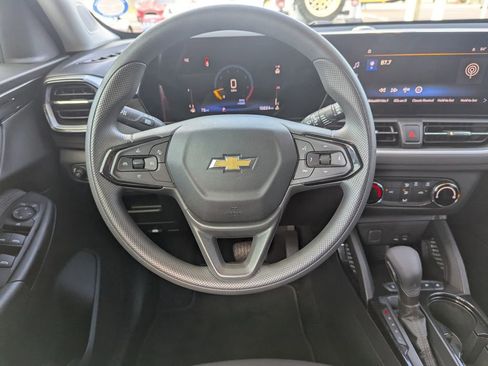 Certified 2025 Chevrolet TrailBlazer LS w/ LS Convenience Package image 11