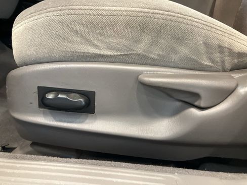 Used 2000 Ford Taurus SES image 13