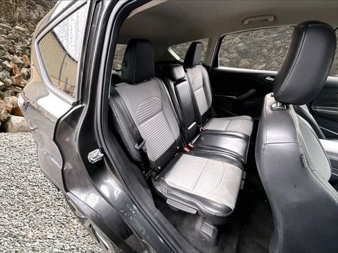 Used 2018 Ford Escape SE w/ SE Sport Appearance Package image 21