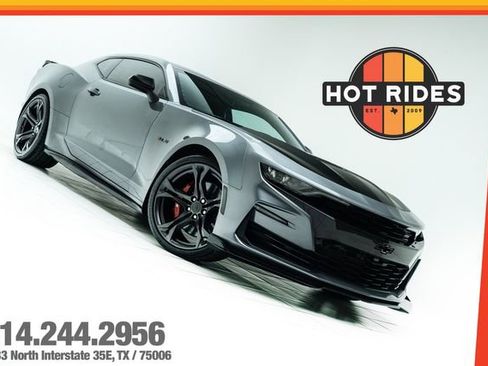 Used 2019 Chevrolet Camaro SS RWD image 1
