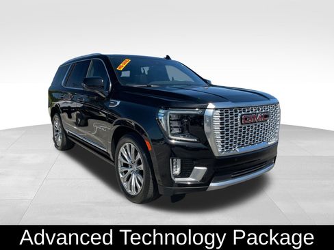 Used 2023 GMC Yukon Denali w/ Denali Reserve Package image 3