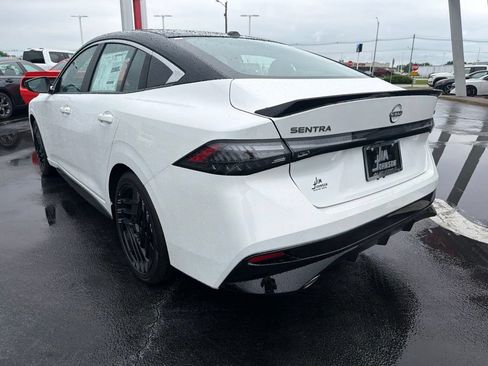 New 2026 Nissan Sentra SR FWD image 3