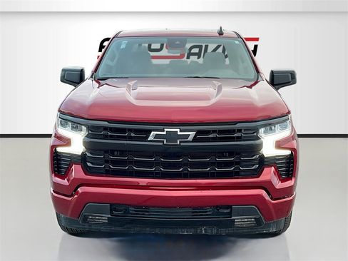 Used 2025 Chevrolet Silverado 1500 RST image 2