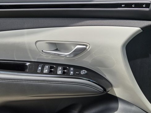 Used 2023 Hyundai Tucson Limited image 30