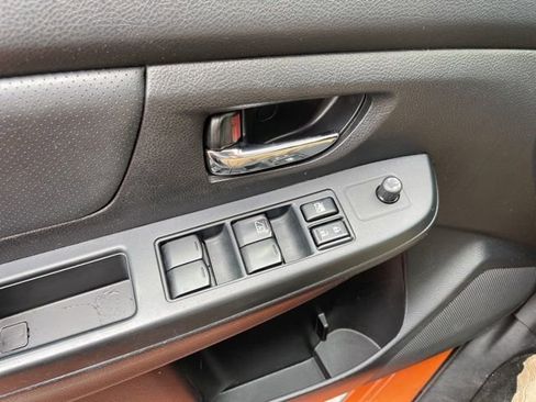 Used 2013 Subaru Crosstrek 2.0i Limited AWD/4WD image 23