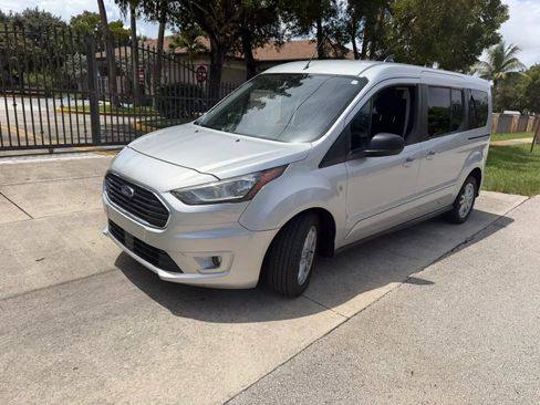 Used 2021 Ford Transit Connect XLT FWD image 5