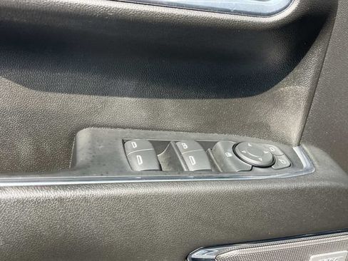 Used 2023 Chevrolet Silverado 1500 LT Trail Boss w/ LT Trail Boss Premium Package AWD/4WD image 29