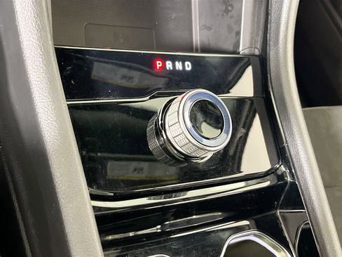 Used 2023 Jeep Grand Cherokee Altitude image 16