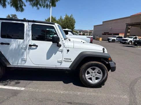 Used 2015 Jeep Wrangler Unlimited Sport w/ Quick Order Package 24S AWD/4WD image 4