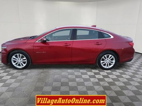 Used 2017 Chevrolet Malibu LT image 9