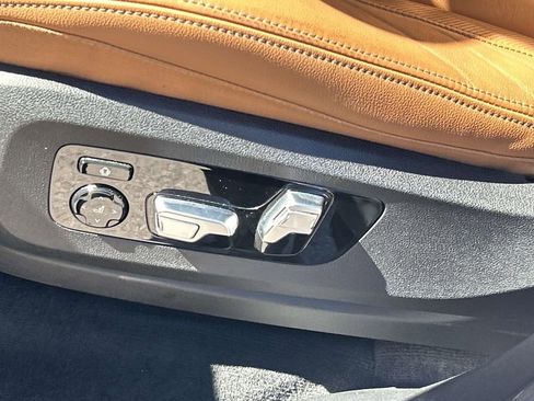 Used 2019 BMW X5 xDrive40i w/ Luxury Seating Package image 19