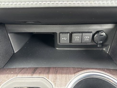 Certified 2021 Toyota Highlander Platinum image 37