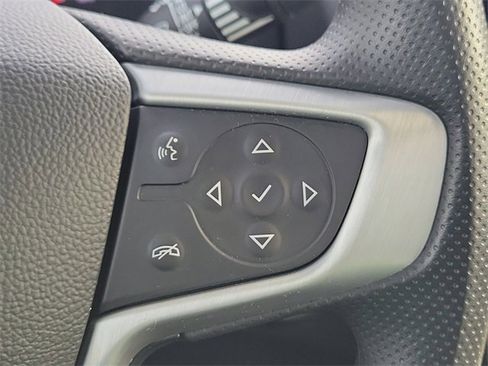 Used 2024 GMC Terrain SLE w/ Elevation Edition image 25