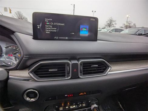 Used 2024 MAZDA CX-5 Signature image 21
