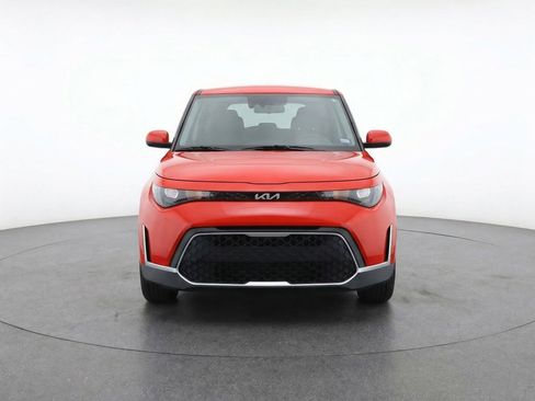Used 2025 Kia Soul LX w/ LX Technology Package image 2