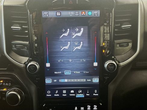 Used 2022 RAM 1500 Big Horn AWD/4WD image 18