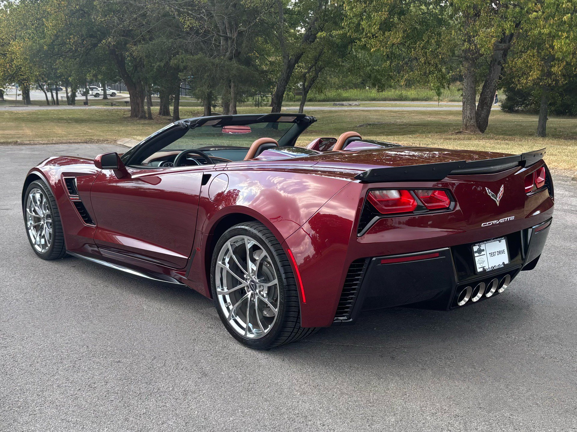 Used 2019 Chevrolet Corvette Grand Sport RWD image 16