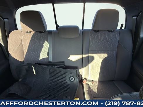 Used 2019 Toyota Tacoma TRD Sport AWD/4WD image 25