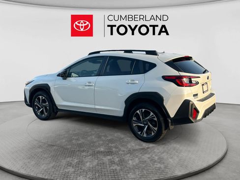 Used 2024 Subaru Crosstrek 2.0i Premium AWD/4WD image 3