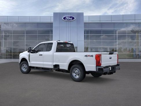 New 2025 Ford F250 XLT image 4
