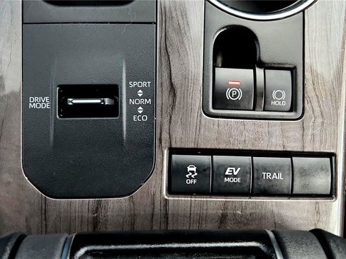 Used 2022 Toyota Highlander Limited image 37