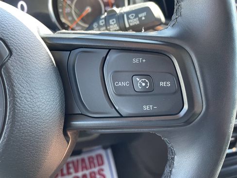 Used 2023 Jeep Wrangler Unlimited Sport image 18