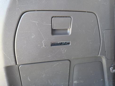 Used 2016 Honda Odyssey SE image 17