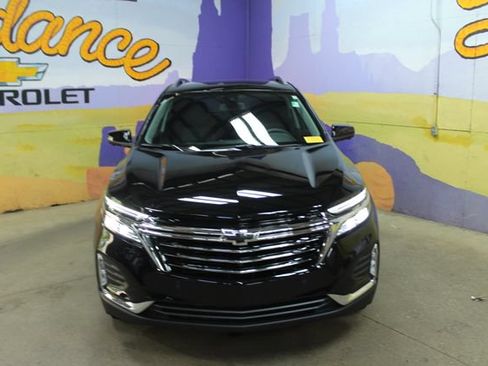 Used 2024 Chevrolet Equinox Premier FWD image 3