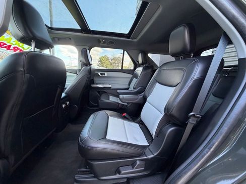 Used 2022 Ford Explorer XLT w/ Equipment Group 202A image 35