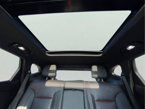 Used 2020 Chevrolet Blazer RS FWD image 24