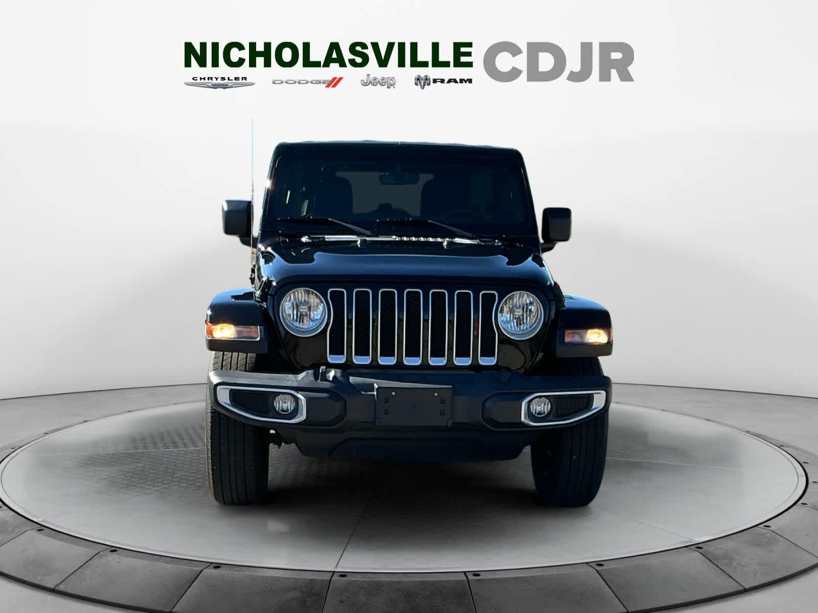 Used 2019 Jeep Wrangler Unlimited Sahara AWD/4WD image 8