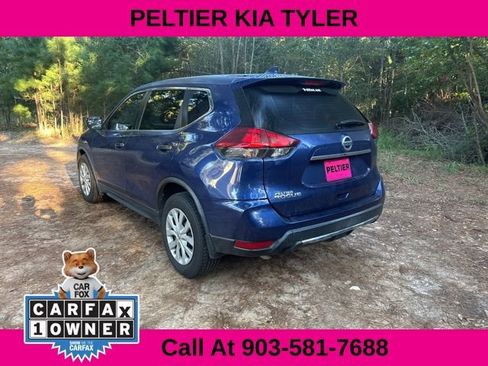 Used 2019 Nissan Rogue S image 8