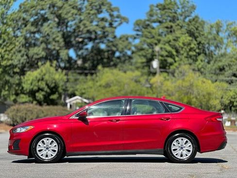Used 2020 Ford Fusion S FWD image 8