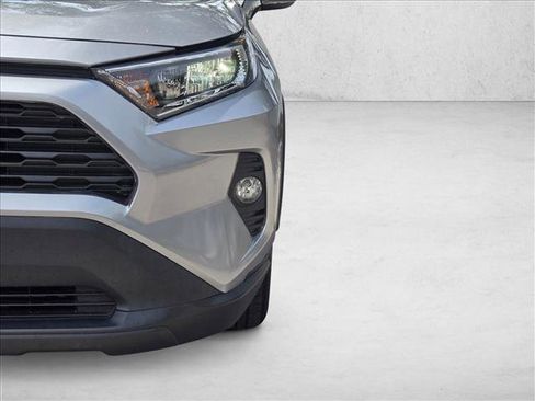 Used 2021 Toyota RAV4 XLE FWD image 19