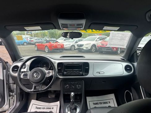Used 2014 Volkswagen Beetle 1.8T FWD image 20