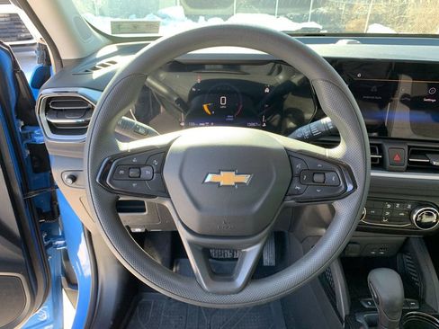 Used 2024 Chevrolet TrailBlazer LS w/ LS Confidence Package image 28