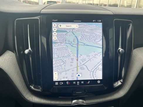 Certified 2025 Volvo XC60 B5 Plus image 20