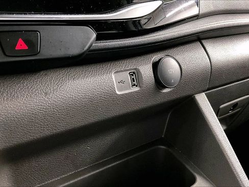 Used 2024 Ford Transit 350 XLT image 22