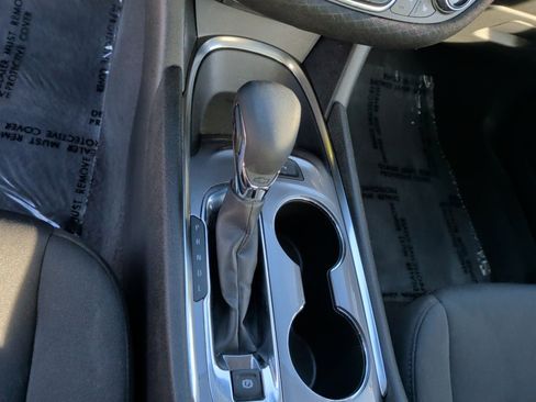 Used 2024 Chevrolet Malibu LT image 11