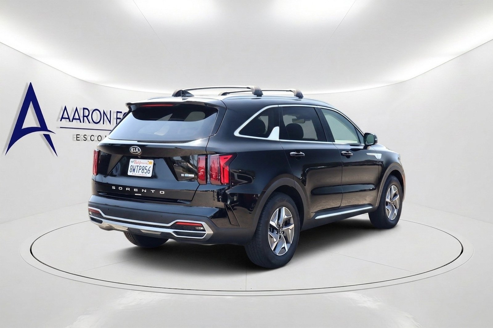 Used 2021 Kia Sorento S FWD image 4