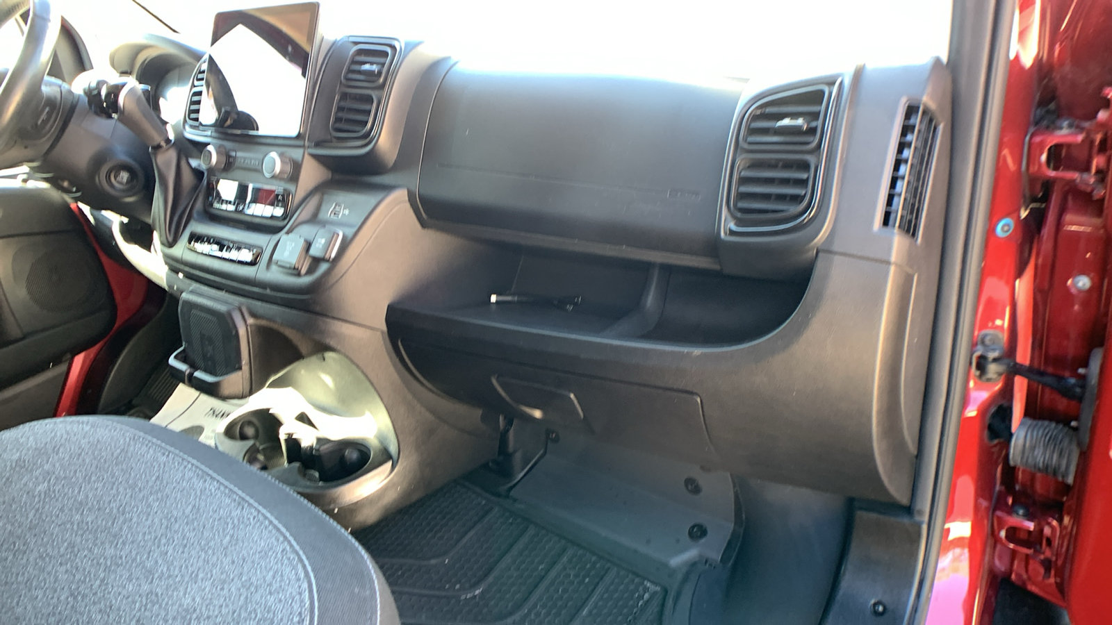 Used 2024 RAM ProMaster 1500 w/ Premium Convenience Group FWD image 25