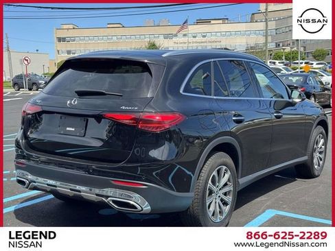 Used 2024 Mercedes-Benz GLC 300 4MATIC image 8