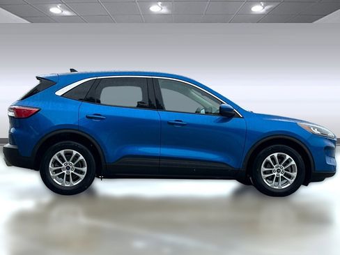 Used 2020 Ford Escape SE image 7