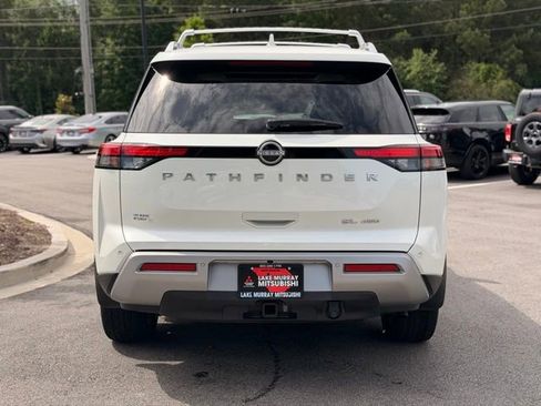 Used 2023 Nissan Pathfinder SL w/ SL Premium Package AWD/4WD image 10